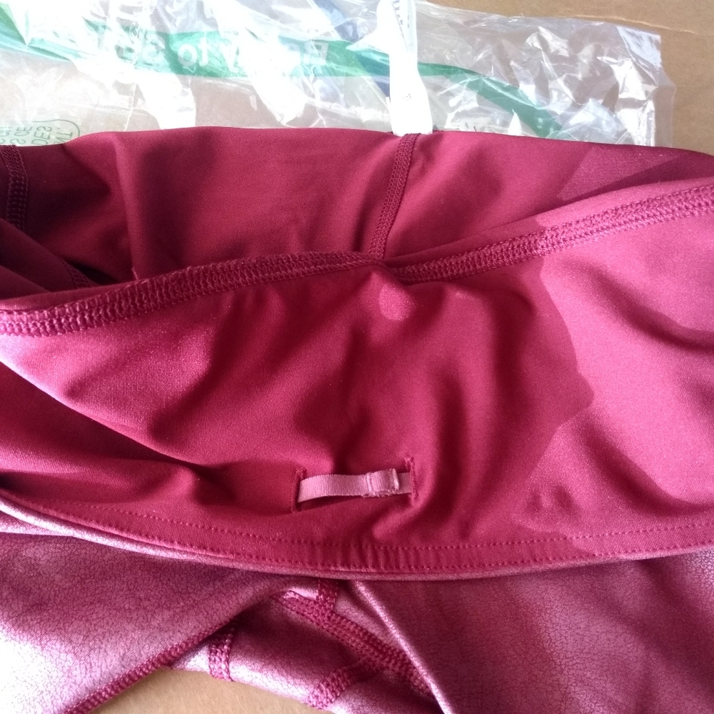 CRZ YOGA Women's Matte Coated Faux Leather Legging - Picture 5 of 5